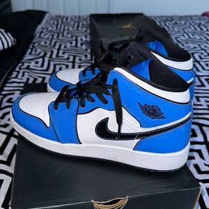 AIR JORDAN 1 MID ( GS)